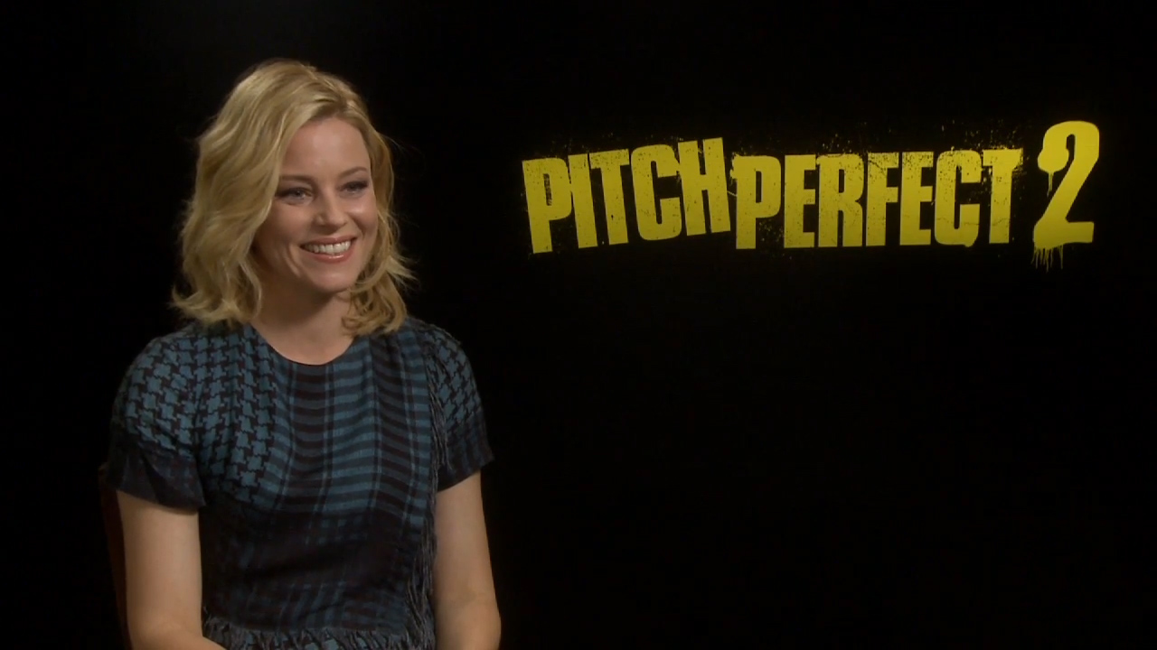 Elizabeth Banks Pitch Perfect 2 Interview