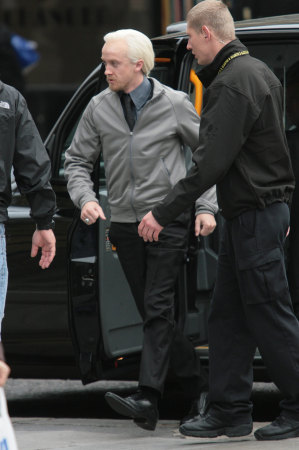 More Photos Leak from the End of Harry Potter and the Deathly Hallows