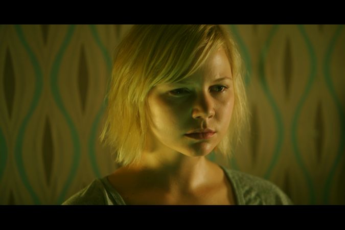 Films Et Séries Tv Avec Adelaide Clemens Adelaide Clemens in No One Lives | HeyUGuys