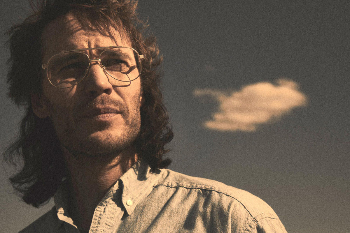 Films Et Séries Tv Avec Taylor Kitsch First look trailer for miniseries Waco shows quite a transformation for