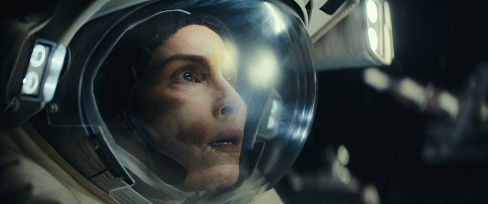 Noomi Rapace in series Constellation.
