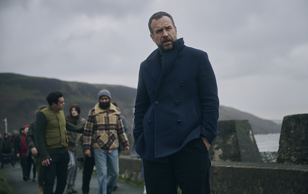 First Look at 'Under Salt Marsh' – Kelly Reilly & Rafe Spall star in Sky's moody Welsh crime drama - HeyUGuys
